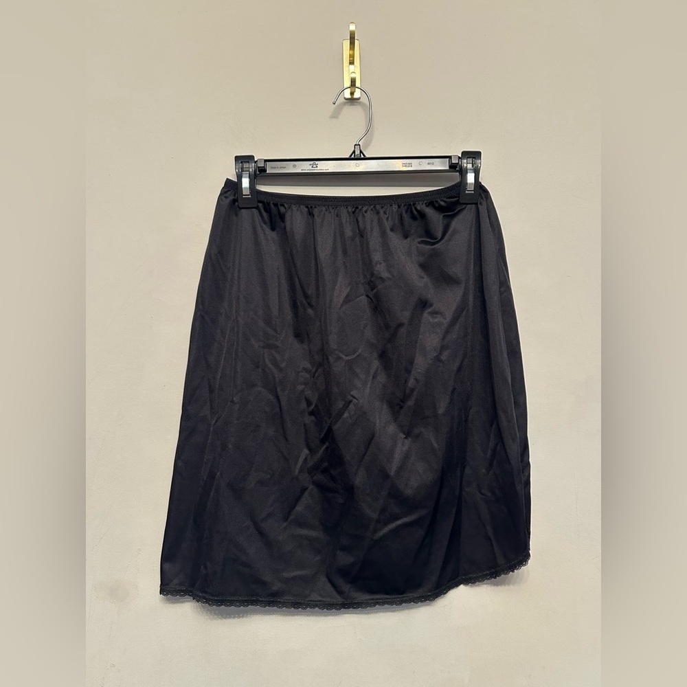 Vintage Y2K Era Vanity Fair Black Midi Slip Skirt Size Medium - Picture 5 of 6